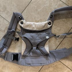 Jesse Berry Baby Carrier 