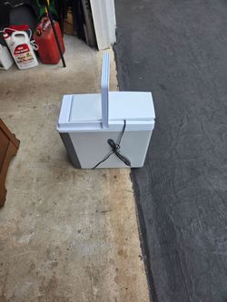Koolatrpn Portable Refrigerator