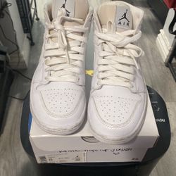 Air Jordan 1 MID