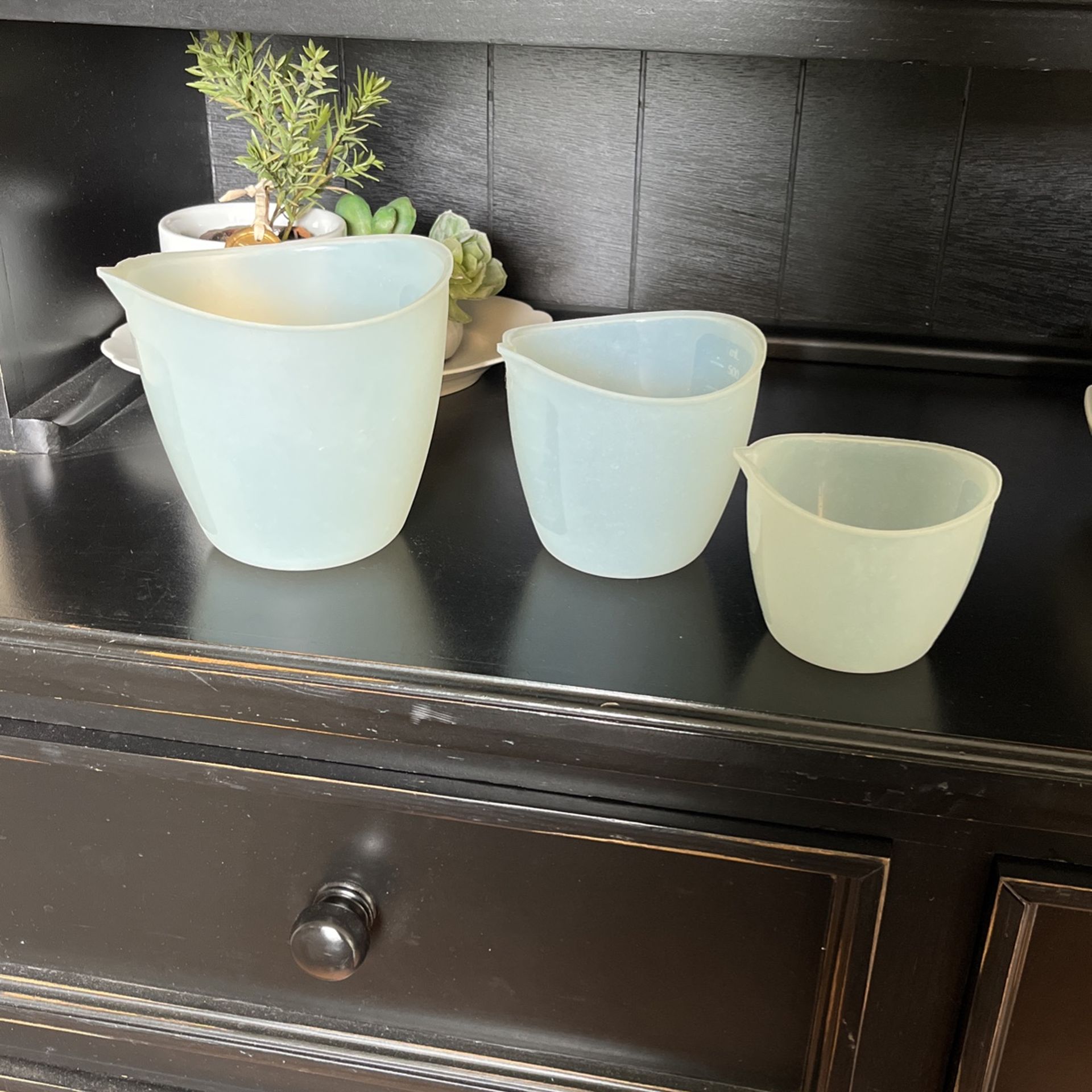 Pampered Chef Nesting Silicone Measuring Cups Bowls