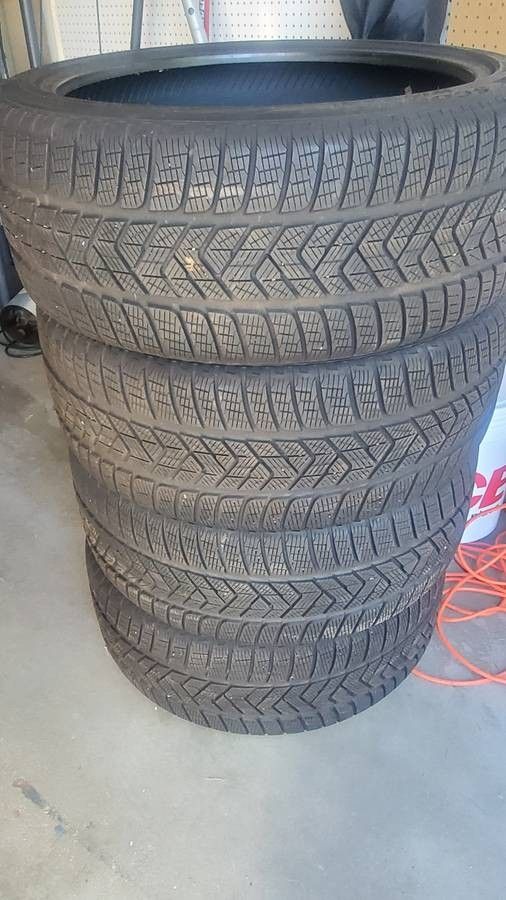 Pirelli Scorpion 255/40/21 Winter tires - $450 (Littleton)

