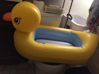 Child bathtub