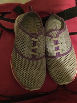 Girls water shoes Size 5