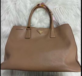 Authentic Prada Galleria Saffiano Large Leather Tote in Caramel with Gold