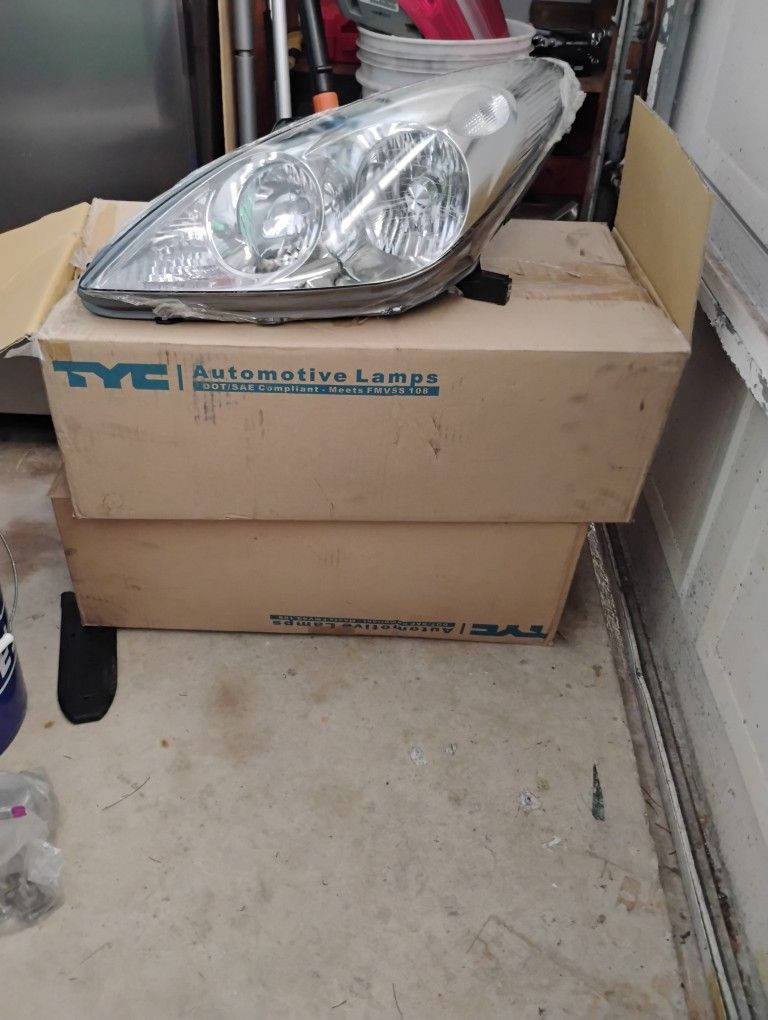 Lexus Headlights 