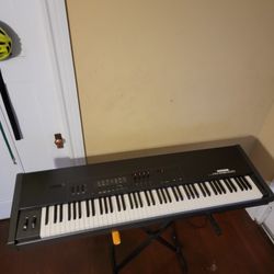 Kawai MIDI Controller M8000 Studio Quality Professional Keyboard 88 Keys