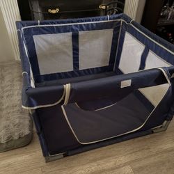 Portable Dog Playpen / Soft Crate in Great Condition
