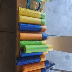 Pool Water Guns (10)