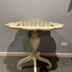 Gorgeous Vintage Accent Table By Drexel