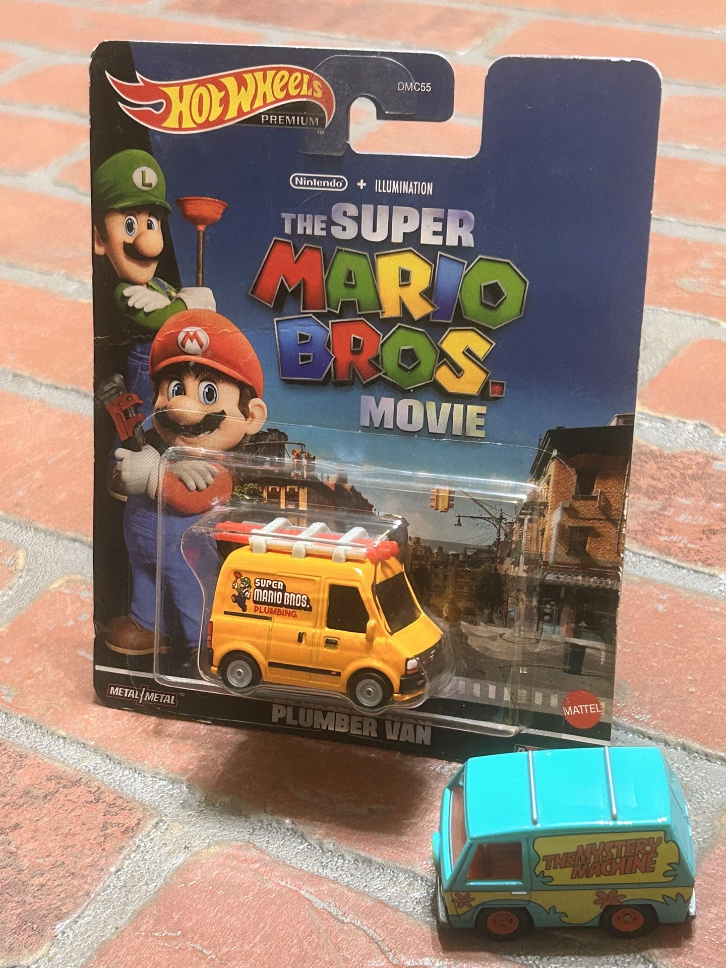 Hot Wheels Mario Bros Movie Van And Scooby Doo Mystery Machine Premiums W Real Riders
