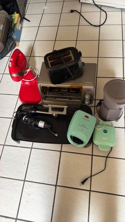 Used kitchen ware