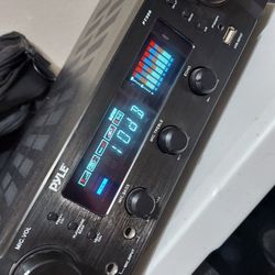 PYLE PT395 - Bluetooth Hybrid Pre-Amplifier, Home Theater Stereo Pre-Amp Receiver, MP3/USB/AUX/FM Radio