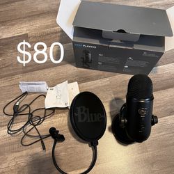 Logitech Blue Yeti Game Streaming Microphone Kit
