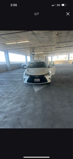 Toyota Camry SE
