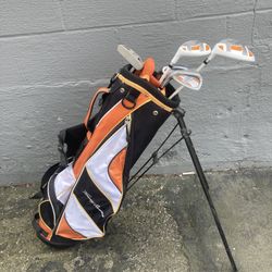 TOMMY ARMOUR JR LEFTY GOLF CLUBS 