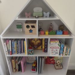 Kids Bookshelf