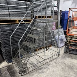 6 Step Rolling Ladder