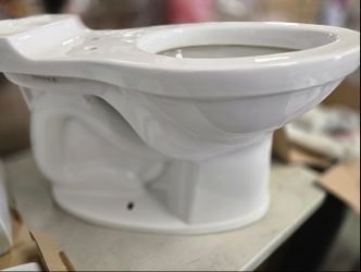 American Standard Champion Two-Piece 1.28 GPF Single Flush Elongated Chair Height Toilet with Slow-Close Seat in White 