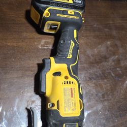 20V MAX XR  Dewalt  Multitool