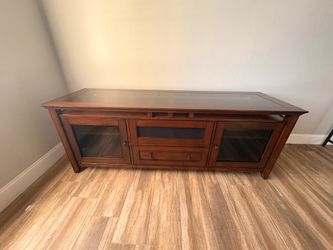 Entertainment Center / TV Stand