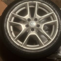 OEM Infiniti G37x Sedan Rims With Tires 