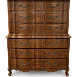 Vintage Thomasville chest of drawers