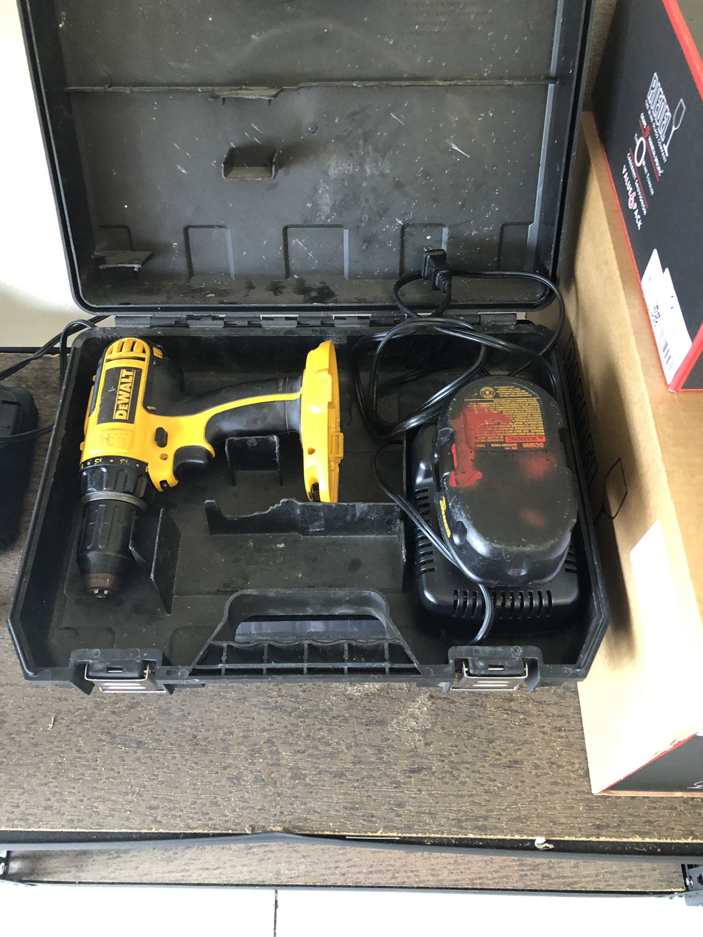 Dewalt 18v Drill w/ Battery and Charger