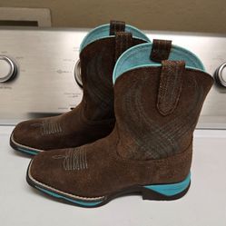 Ariat boots size 1 youth
