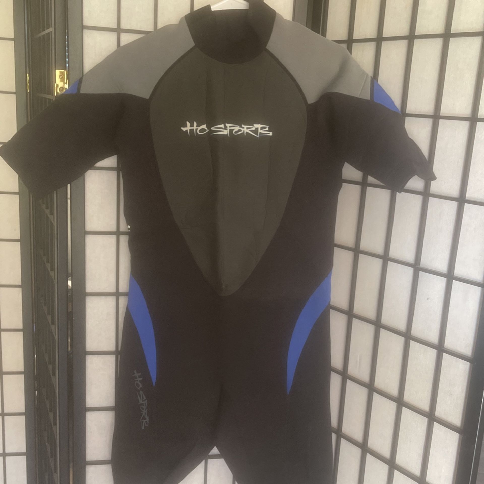 HO SPORTS WETSUIT SIZE L Like New
