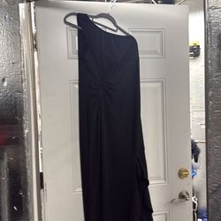 Simple black dress one shoulder dress slip on the side stretching material XL