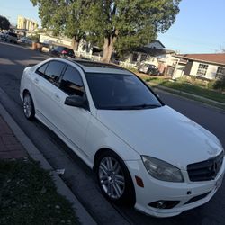 2010 Mercedes-Benz C-Class