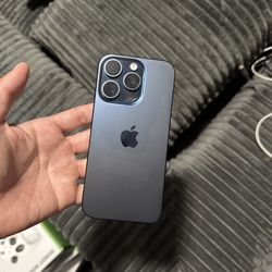 iPhone 15 pro unlocked