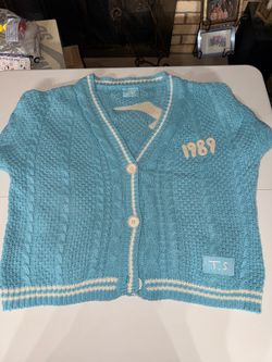 Taylor Swift 1989 Taylor’s Version Cardigan Blue MD/LG Official Merch