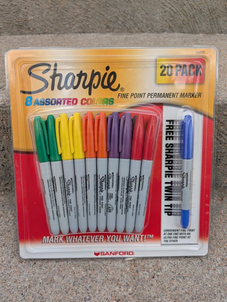 New Pack Sharpies 