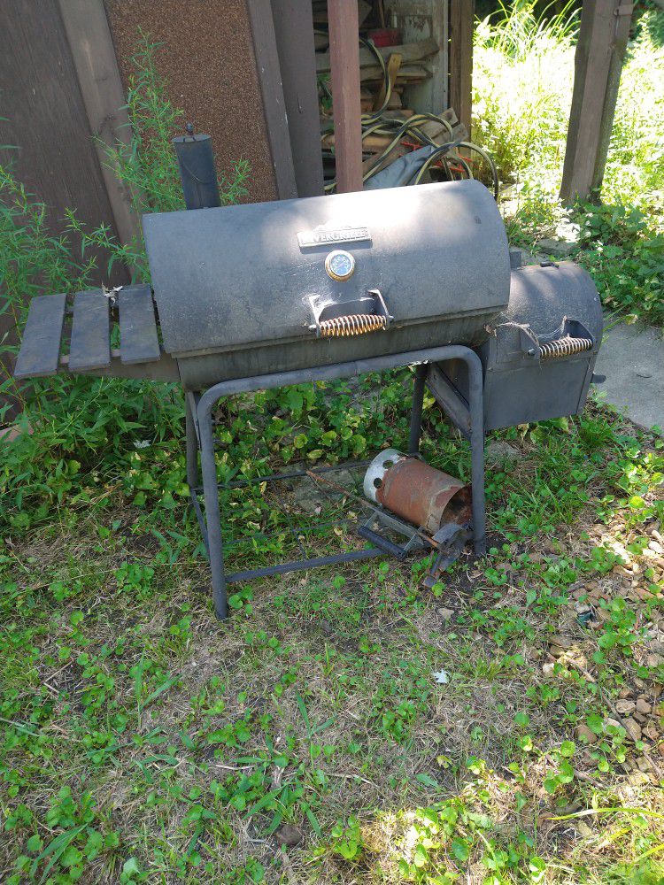 bbq grill and smoker 