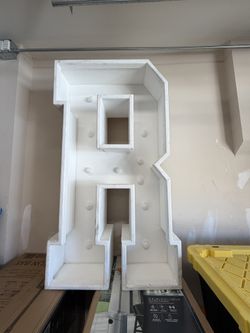 4ft Letter R Marquee Letter With Battery Lights