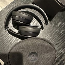 BEATS HEADPHONE
