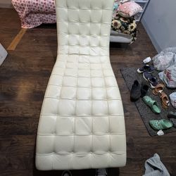 Cream Tufted Chaise Lounge 