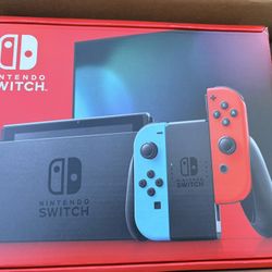 NINTENDO SWITCH, BRAND NEW, NEVER USED, STILL IN PLASTIC
