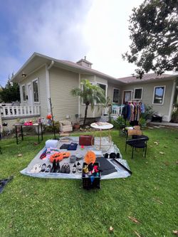 Yard sale 90814