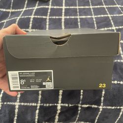 Jordan 1s Black Nd White Size 8.5