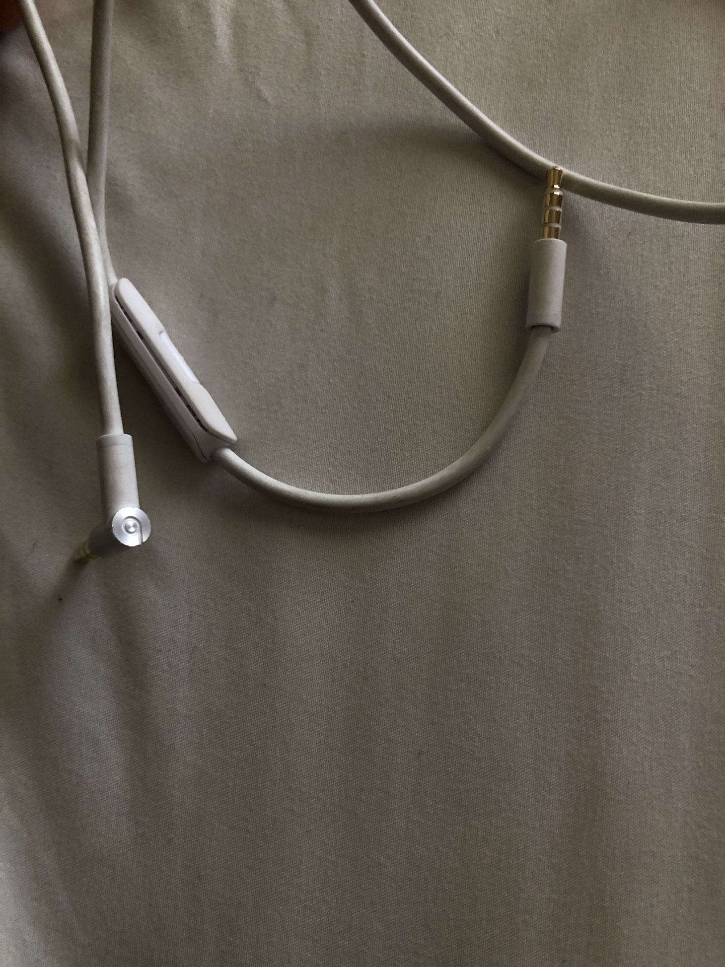 Beats solo 2