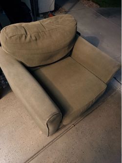 2 Single Seat Loveseats, in good condition with good cushioning & comfort.