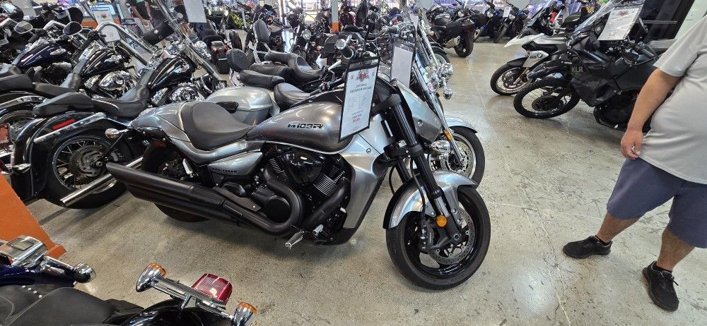 2020 Suzuki Boulevard M-100R BOSS