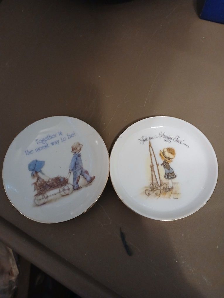 Vintage halley hobby saucers