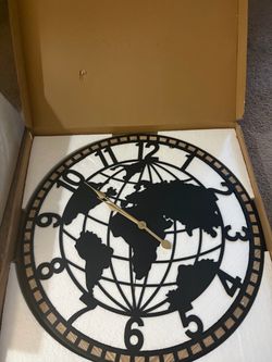 Black Metal World Map Wall Clock