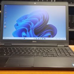 Dell Latitude 5580 - Intel Core i7-7600U, 256 GB SSD, 8 GB PC4 RAM, NVIDIA GeForce 930MX 2 GB VRAM, Webcam, Windows 11 Pro

