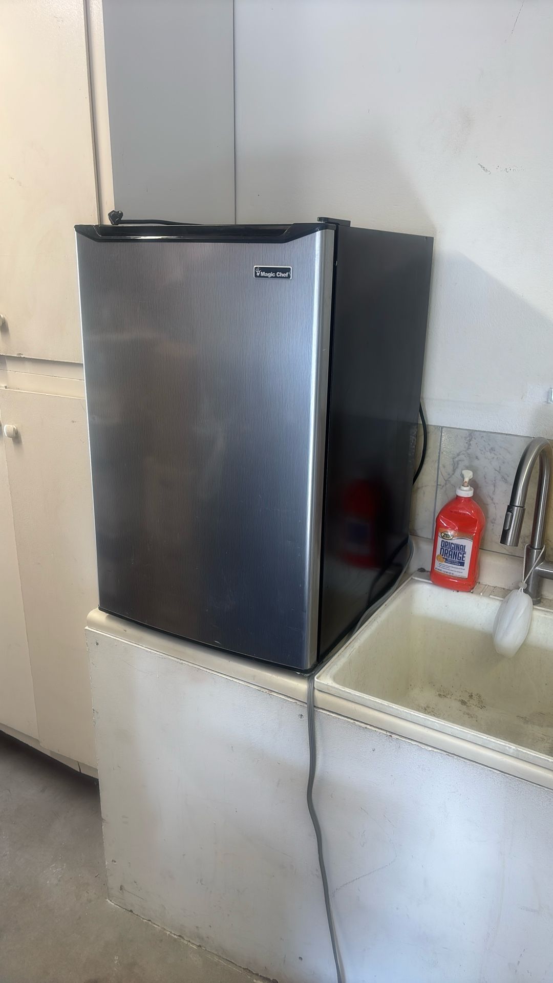 Magic Chef Mini Fridge