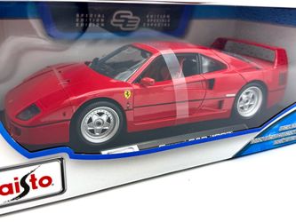 Maisto 1:18 Scale Diecast Model Car - 1987 Ferrari F40