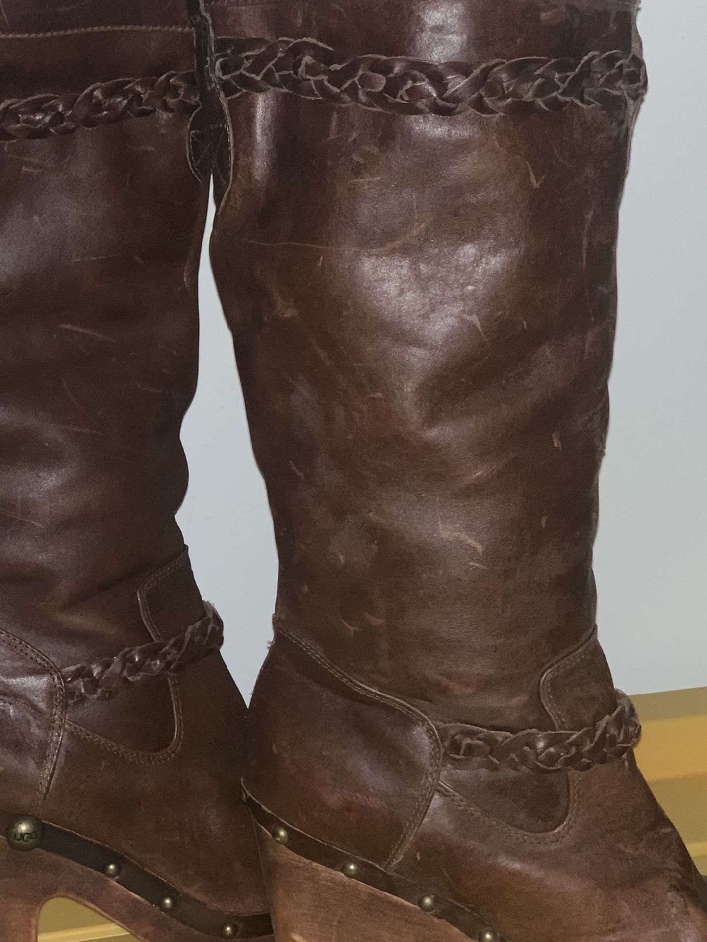UGG Leather Boots Size 8